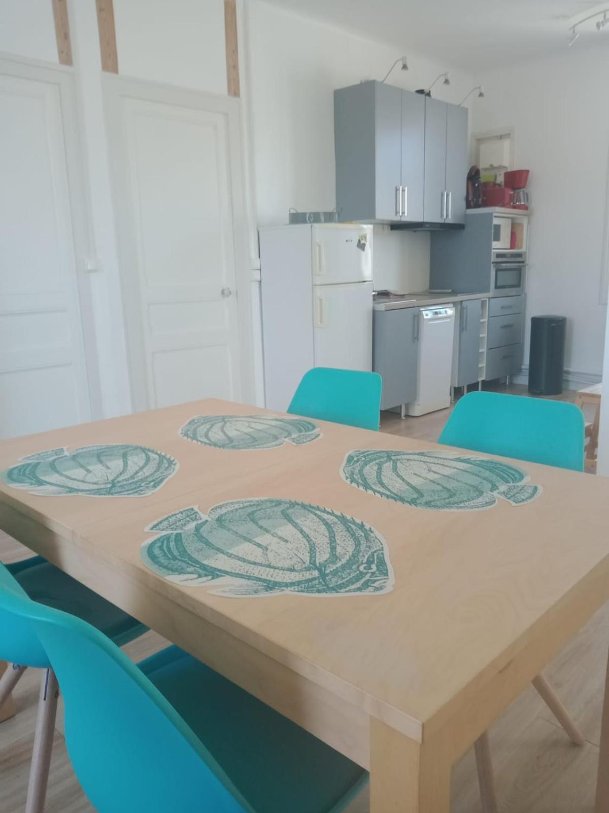 Le Pouliguen Tout A Pied - Grand Appart Lumineux - Menage Et Linge Non Compris Room photo